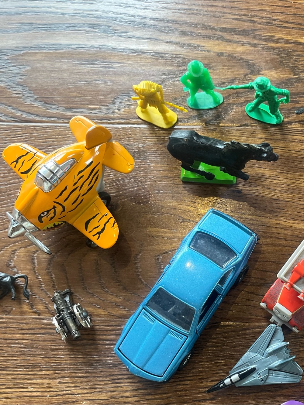 Lot Kids Toys vintage Figures tiger Plane, micro machines jet Thomas train truck